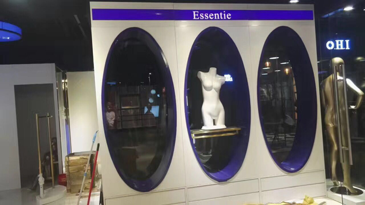 內(nèi)衣、服裝展柜